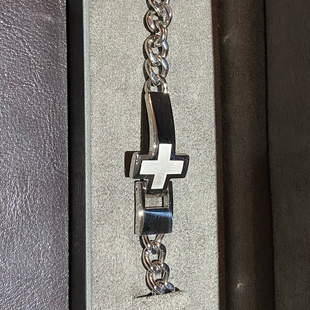 Stainless Steel Cross Men’s Polished Bracelet
